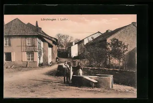 AK Lörchingen i. L., Ortspartie mit Brunnen