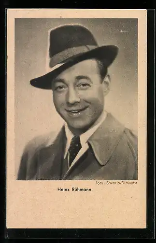 AK Schauspieler Heinz Rühmann mit Hut