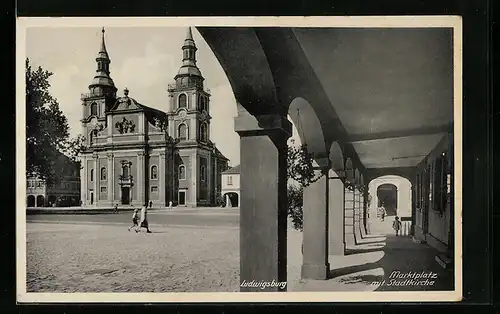 AK Ludwigsburg, Marktplatz mit Stadtkirche