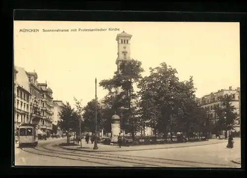 AK München, Strassenbahn bei der Protestantischen Kirche, Sonnenstrasse