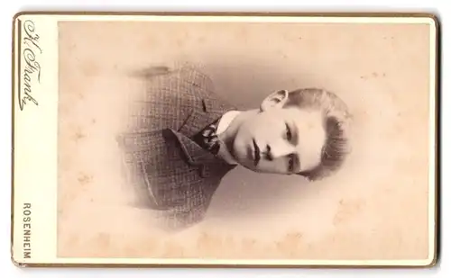 Fotografie K. Frank, Rosenheim, Frühlingstr. 13, Ansicht Rosenheim, das Ateliersgebäude des Fotografen