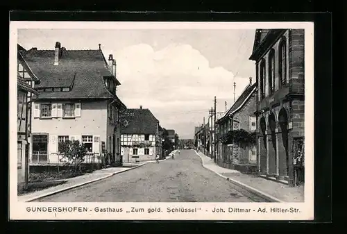 AK Gundershofen, Gasthaus zum goldenen Schlüssel J. Dittmar, Strasse