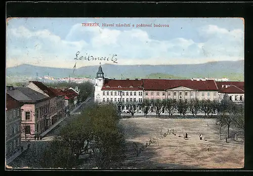 AK Theresienstadt / Terezin, Paradeplatz mit Postgebäude