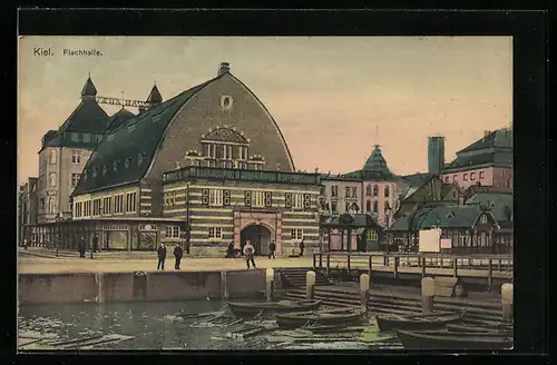 AK Kiel, Fischhalle mit Booten