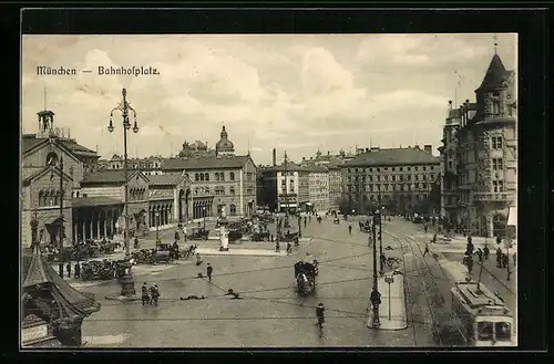 AK München, Blick auf den Bahnhofsplatz