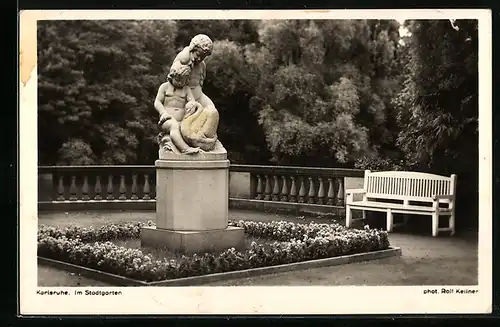 AK Karlsruhe, Statue im Stadtgarten