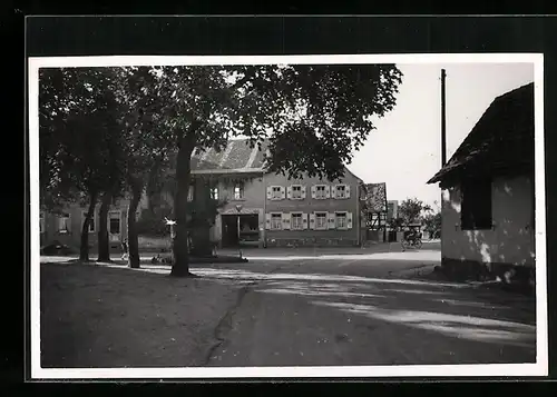 Foto-AK Karlsruhe-Daxlanden, Gasthaus zum schwarzen Adler, Inselstrasse 28