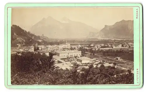 Fotografie J. Fetzer, Ragaz, Ansicht Ragaz, Blick auf das Hotel Quellenhof und die Stadt