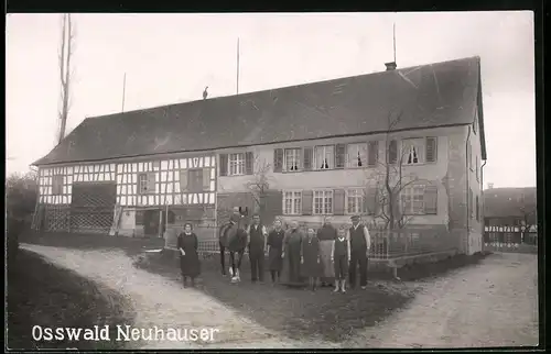 Fotografie unbekannter Fotograf, Ansicht Herrenberg, Gehöft von Osswald Neuhauser, Wohn - und Bauernhaus