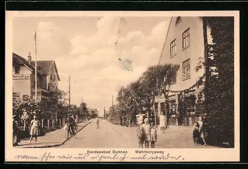 AK Duhnen, Passanten in der Strasse Wehrbergsweg