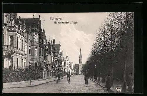 AK Hannover, Hohenzollernstrasse mit Radfahrern und Kirche