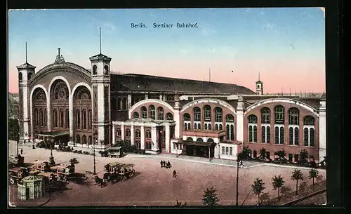AK Berlin, Stettiner Bahnhof mit Vorplatz, Invalidenstrasse