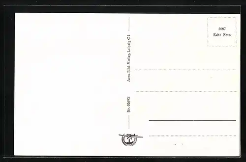 AK Eger, Wallensteinhaus mit Passanten