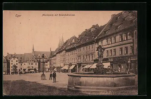 AK Eger, Marktplatz mit Rolandsbrunnen