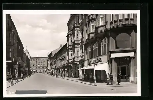 AK Eger, Blick in eine Geschäftsstrasse