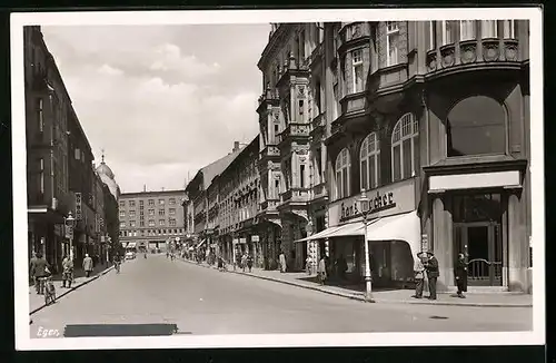 AK Eger, Blick in eine Geschäftsstrasse