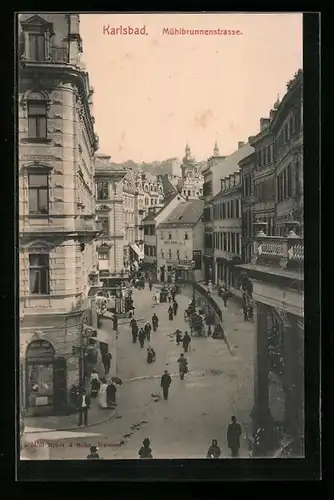 AK Karlsbad, Mühlbrunnenstrasse mit Kirche