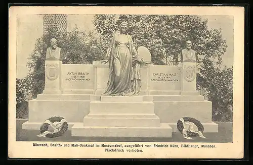 AK Biberach-Riss, Braith- und Mali-Denkmal im Museumshof