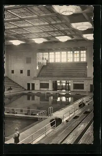 AK Rostock, Schwimmhalle Neptun, Innenansicht