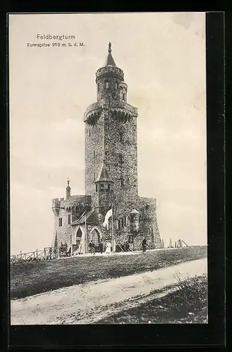 AK Feldberg, Feldbergturm vom Weg aus mit Besuchern