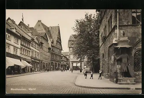 AK Nordhausen, Häuser am Markt mit Roland