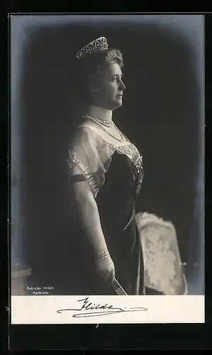 AK Grossherzogin Hilda mit Krone und Perlenkette