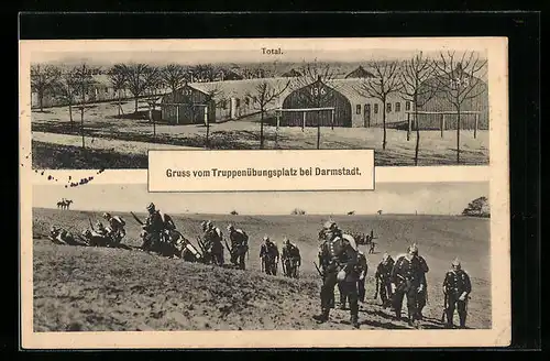 AK Darmstadt, Totalansicht des Truppenübungsplatz, Soldaten in Uniform bei der Übung