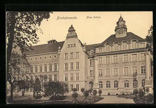 AK Bischofswerda, Fassade der neuen Schule