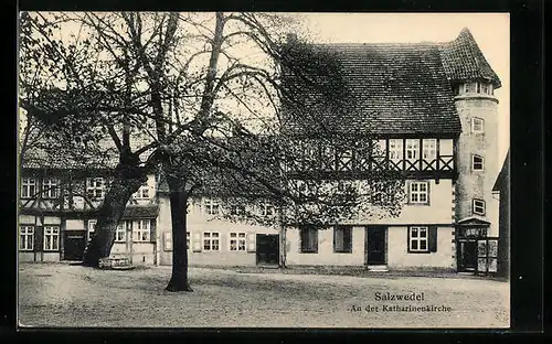 AK Salzwedel, Partie vor der Katharinenkirche