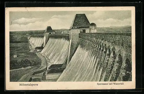 AK Möhnetalsperre, Wasserfall an der Sperrmauer