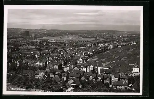 AK Untertürkheim, Totalansicht von einem Berg aus gesehen