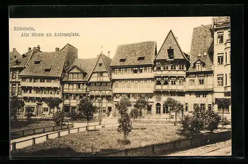 AK Hildesheim, Alte Häuser und Strasse am Andreasplatz