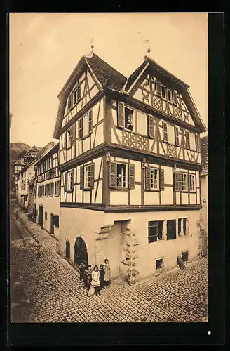 AK Hirschhorn a. N., Rathaus mit Strasse und Kindergruppe