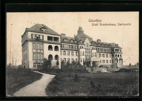 AK Glauchau, Städt. Kranken-Haus von der Gartenseite