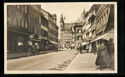 AK Schweinfurt, Spitalstrasse mit Blick zum Tor