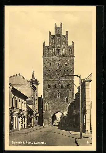 AK Demmin i. Pom., Strassenpartie am Luisentor