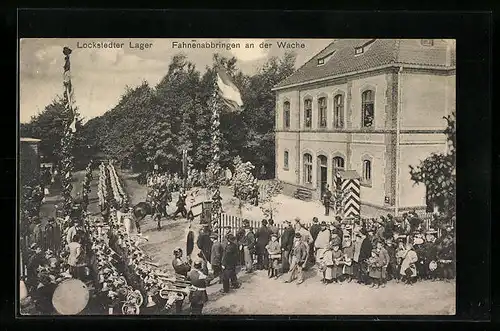 AK Hamburg-Lokstedt, Lockstedter Lager, Fahnenabbringen an der Wache