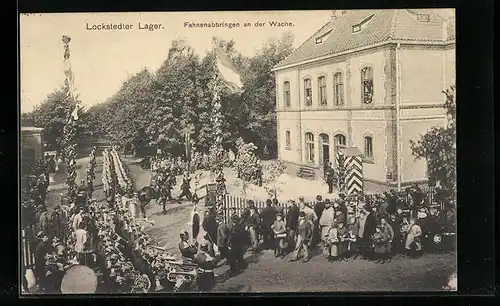 AK Hamburg-Lokstedt, Lockstedter Lager, Fahnenabbringen an der Wache