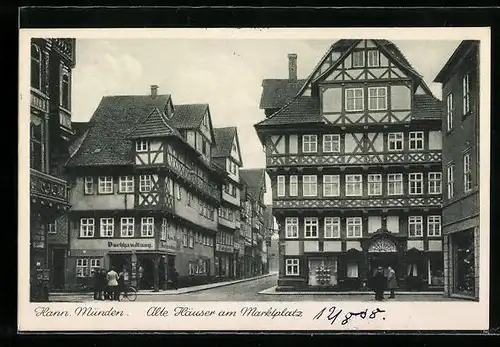 AK Hann. Münden, Alte Fachwerkhäuser am Marktplatz