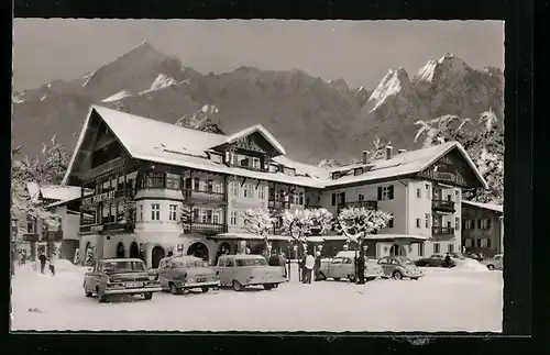 AK Garmisch-Partenkirchen, Hotel Marktplatz im Winter