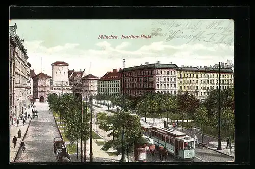 AK München, Isarthor-Platz mit Strassenbahn aus der Vogelschau