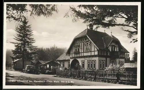 AK Manebach /Thüringer Wald, Gasthof Mönchhof mit Strassenpartie