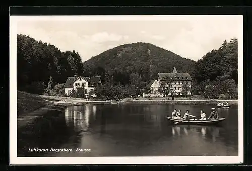 AK Bergzabern, Stausee mit Restaurant-Café und Ruderern
