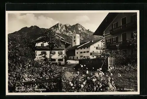 AK Nussdorf a. Inn, Dorfpartie mit Kirche