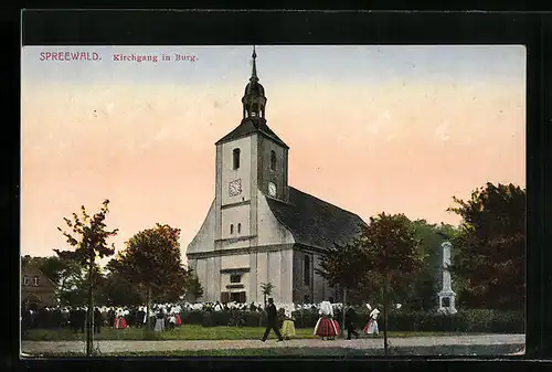 AK Burg / Spreewald, Kirchgang