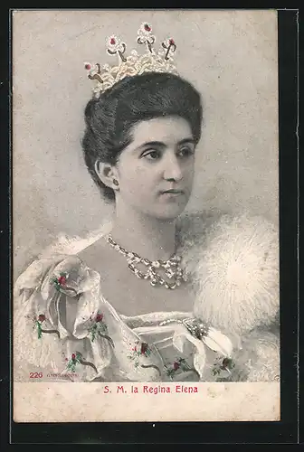 AK Königin Elena von Italien im prachtvollen Kleid