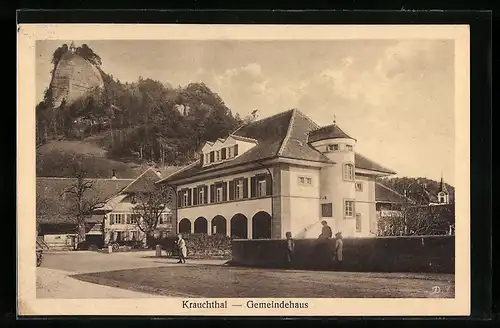 AK Krauchthal, Gemeindehaus mit Strasse und Kreuzfluh