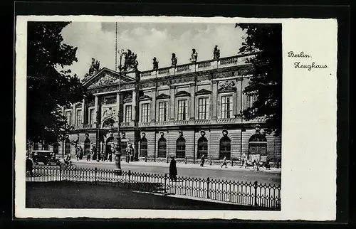 AK Berlin, Zeughaus, Unter den Linden