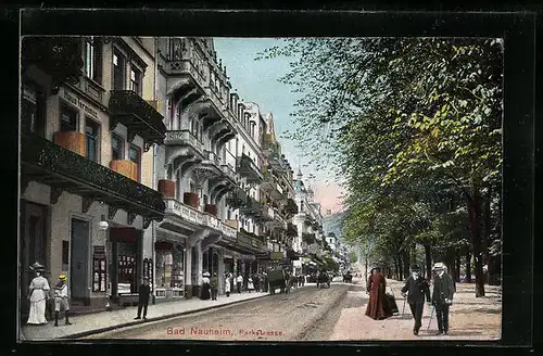 AK Bad Nauheim, Passanten auf der Parkstrasse