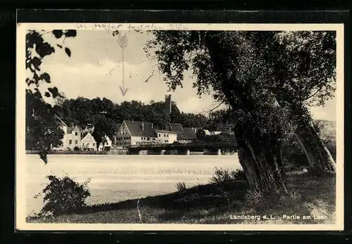 AK Landsberg a. L., Partie am Lechufer mit der Brücke in den Ort